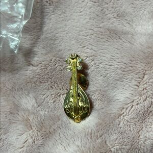 Elegant Gold mandolin Brooch with Crystal Accents